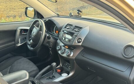 Toyota RAV4, 2010 год, 1 750 000 рублей, 10 фотография