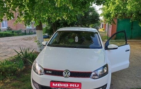 Volkswagen Polo VI (EU Market), 2010 год, 630 000 рублей, 4 фотография