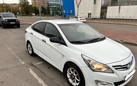 Hyundai Solaris II рестайлинг, 2014 год, 970 000 рублей, 1 фотография