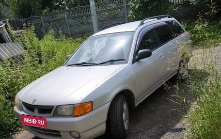 Nissan Wingroad III, 2000 год, 350 000 рублей, 2 фотография