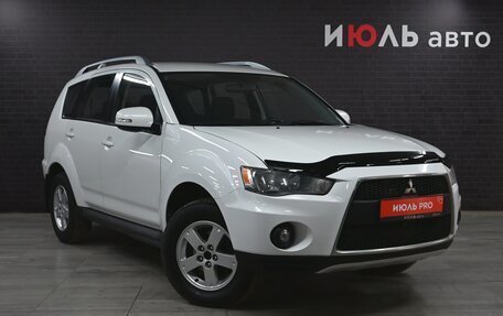 Mitsubishi Outlander III рестайлинг 3, 2010 год, 1 260 000 рублей, 3 фотография