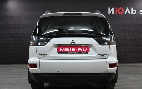 Mitsubishi Outlander III рестайлинг 3, 2010 год, 1 260 000 рублей, 4 фотография