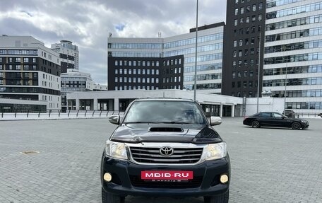 Toyota Hilux VII, 2012 год, 2 650 000 рублей, 2 фотография