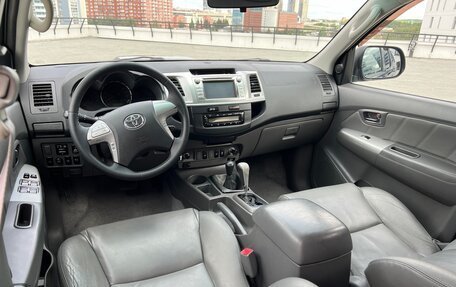 Toyota Hilux VII, 2012 год, 2 650 000 рублей, 24 фотография