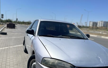 Mitsubishi Colt VI рестайлинг, 2002 год, 150 000 рублей, 1 фотография