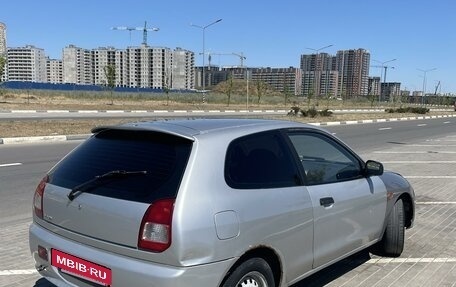 Mitsubishi Colt VI рестайлинг, 2002 год, 150 000 рублей, 2 фотография