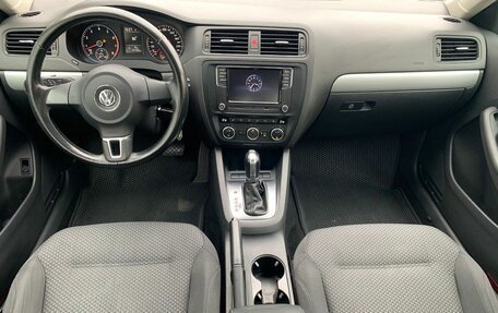 Volkswagen Jetta VI, 2012 год, 1 099 000 рублей, 9 фотография