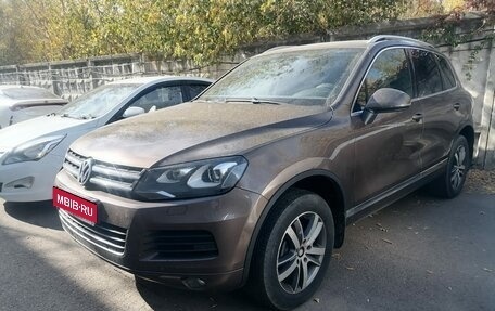 Volkswagen Touareg III, 2013 год, 2 449 000 рублей, 1 фотография