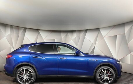 Maserati Levante I, 2018 год, 5 700 000 рублей, 6 фотография