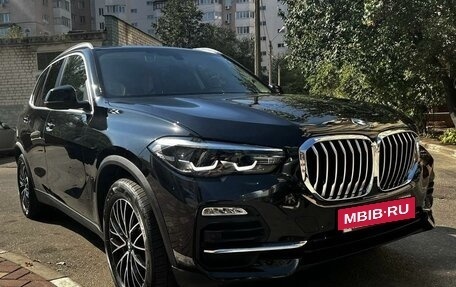 BMW X5, 2019 год, 9 500 000 рублей, 2 фотография