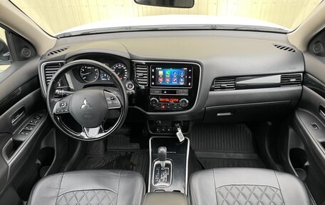 Mitsubishi Outlander III рестайлинг 3, 2019 год, 2 188 000 рублей, 21 фотография