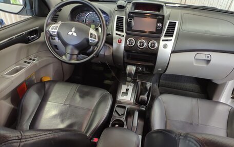 Mitsubishi Pajero Sport II рестайлинг, 2014 год, 2 400 000 рублей, 8 фотография