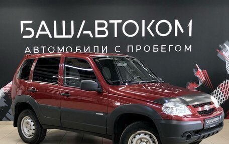 Chevrolet Niva I рестайлинг, 2013 год, 599 000 рублей, 3 фотография