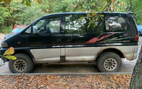 Mitsubishi Delica III, 1989 год, 450 000 рублей, 1 фотография