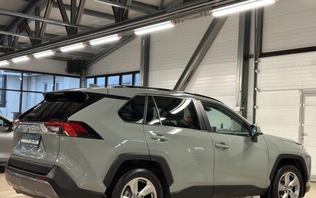 Toyota RAV4, 2019 год, 3 199 000 рублей, 4 фотография