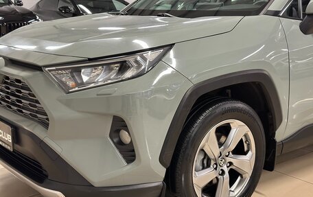 Toyota RAV4, 2019 год, 3 199 000 рублей, 12 фотография