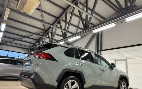 Toyota RAV4, 2019 год, 3 199 000 рублей, 17 фотография