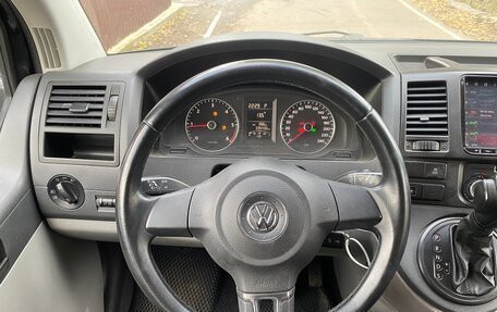 Volkswagen Caravelle T5, 2012 год, 2 290 000 рублей, 16 фотография