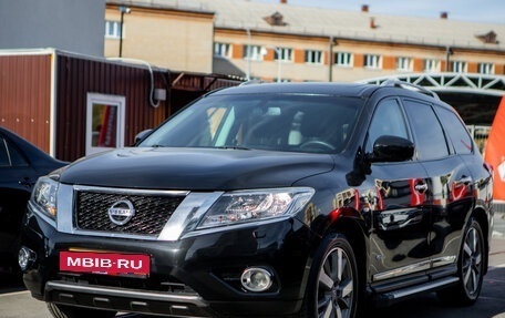 Nissan Pathfinder, 2015 год, 2 100 000 рублей, 2 фотография