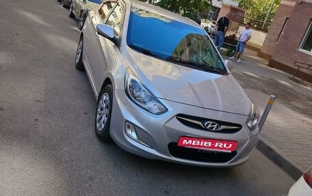 Hyundai Solaris II рестайлинг, 2012 год, 1 049 000 рублей, 16 фотография