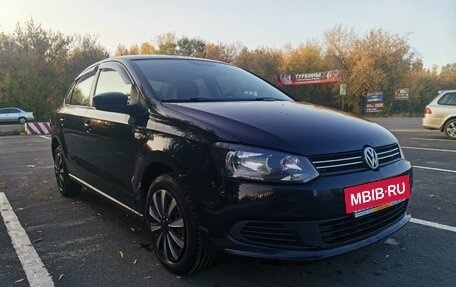 Volkswagen Polo VI (EU Market), 2011 год, 850 000 рублей, 2 фотография