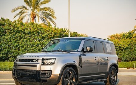 Land Rover Defender II, 2021 год, 7 700 000 рублей, 3 фотография