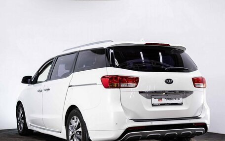 KIA Carnival III, 2017 год, 2 720 000 рублей, 5 фотография