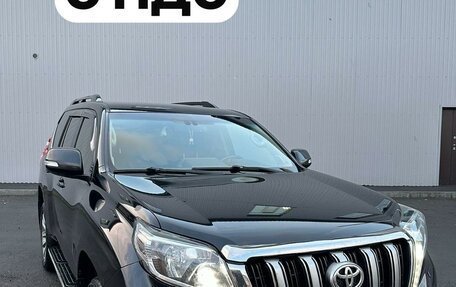 Toyota Land Cruiser Prado 150 рестайлинг 2, 2017 год, 4 000 000 рублей, 1 фотография