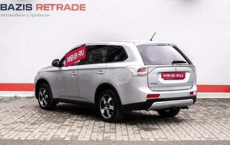 Mitsubishi Outlander III рестайлинг 3, 2014 год, 1 570 000 рублей, 5 фотография