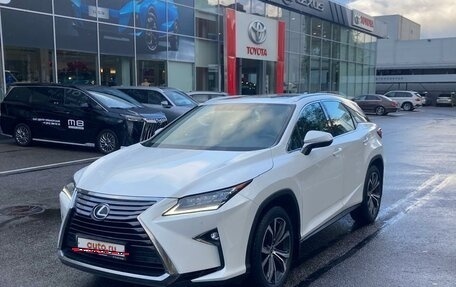 Lexus RX IV рестайлинг, 2019 год, 4 600 000 рублей, 3 фотография