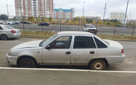 Daewoo Nexia I рестайлинг, 2010 год, 100 000 рублей, 3 фотография