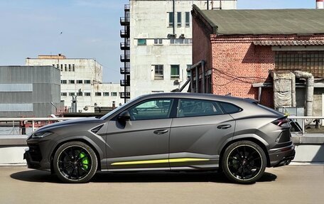 Lamborghini Urus I, 2022 год, 37 000 000 рублей, 7 фотография