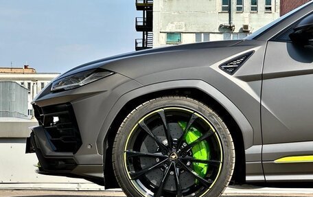 Lamborghini Urus I, 2022 год, 37 000 000 рублей, 8 фотография