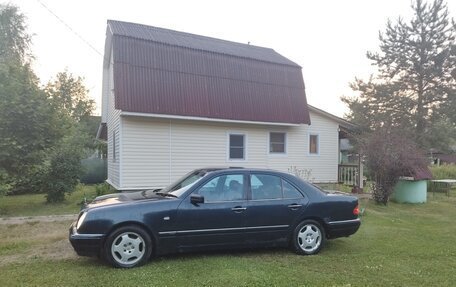 Mercedes-Benz E-Класс, 1998 год, 310 000 рублей, 9 фотография