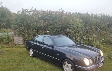 Mercedes-Benz E-Класс, 1998 год, 310 000 рублей, 13 фотография