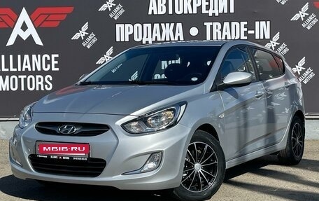 Hyundai Solaris II рестайлинг, 2012 год, 999 000 рублей, 3 фотография