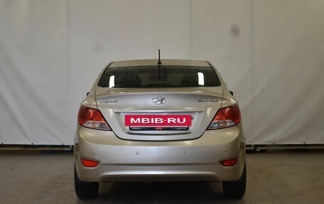 Hyundai Solaris II рестайлинг, 2011 год, 790 000 рублей, 9 фотография