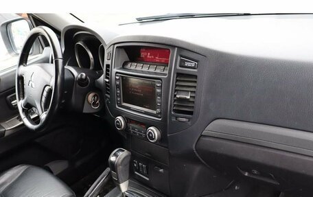 Mitsubishi Pajero IV, 2011 год, 1 678 000 рублей, 5 фотография