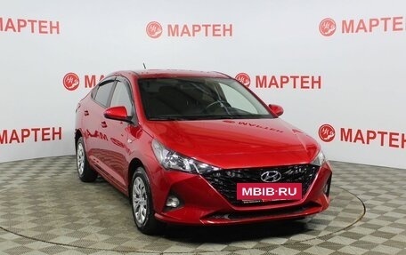 Hyundai Solaris II рестайлинг, 2021 год, 1 895 000 рублей, 3 фотография