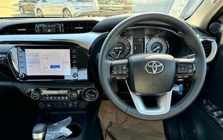 Toyota Hilux VIII, 2024 год, 5 960 000 рублей, 8 фотография