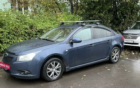 Chevrolet Cruze II, 2011 год, 555 555 рублей, 2 фотография