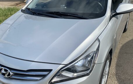 Hyundai Solaris II рестайлинг, 2014 год, 890 000 рублей, 12 фотография