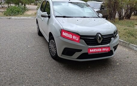 Renault Logan II, 2021 год, 1 100 000 рублей, 1 фотография