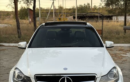 Mercedes-Benz C-Класс, 2012 год, 1 750 000 рублей, 2 фотография