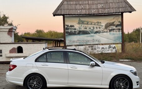 Mercedes-Benz C-Класс, 2012 год, 1 750 000 рублей, 6 фотография