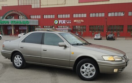 Toyota Camry, 1997 год, 650 000 рублей, 4 фотография