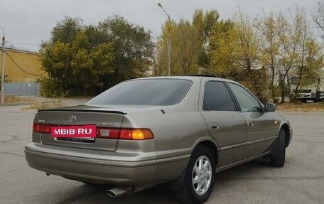 Toyota Camry, 1997 год, 650 000 рублей, 6 фотография