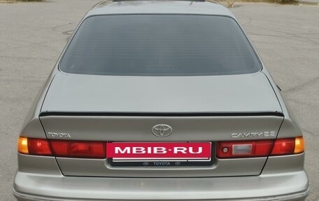 Toyota Camry, 1997 год, 650 000 рублей, 5 фотография