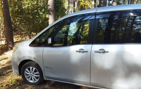 Nissan Serena IV, 2013 год, 1 500 000 рублей, 3 фотография