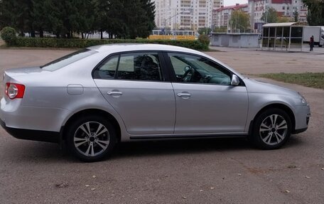 Volkswagen Jetta VI, 2008 год, 880 000 рублей, 12 фотография